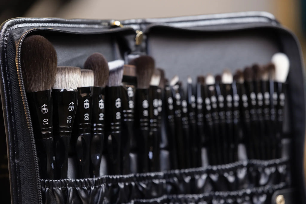 Natural Makeup Brushes – 25 Piece Set